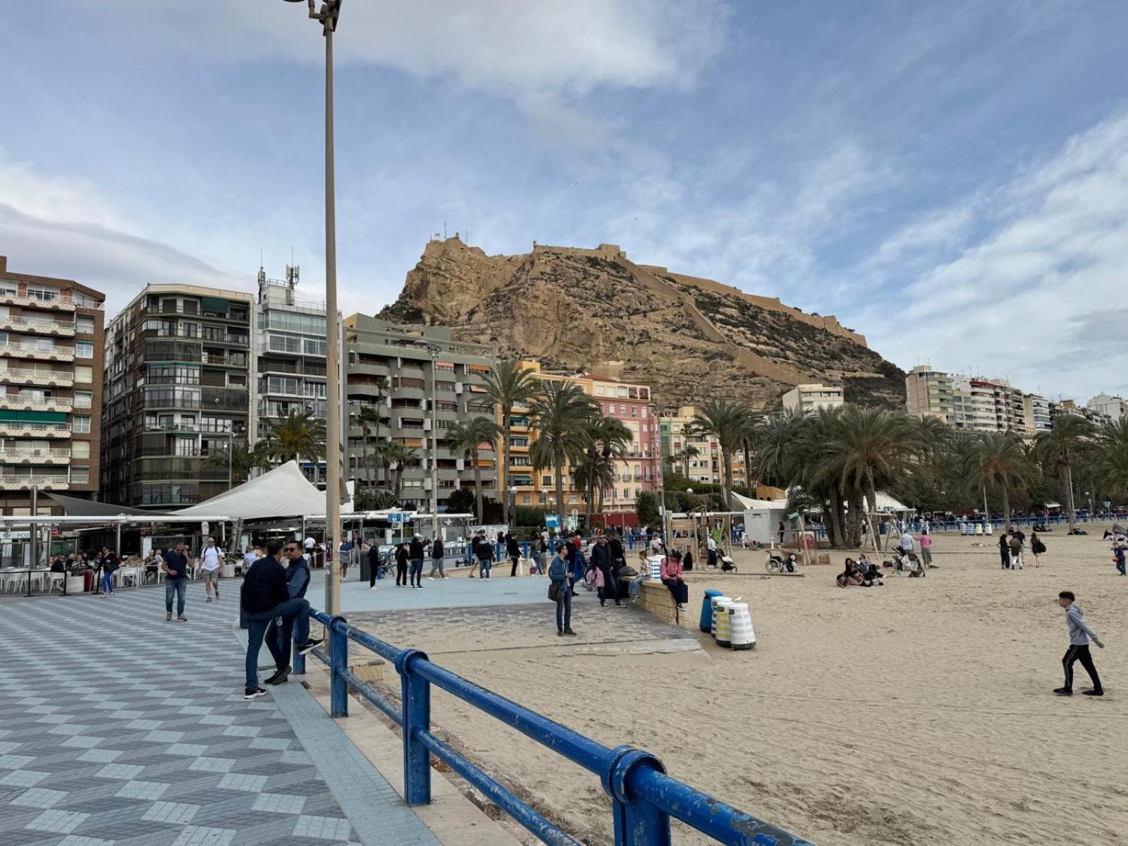 Apartamentos Playa Postiguet Αλικάντε Εξωτερικό φωτογραφία