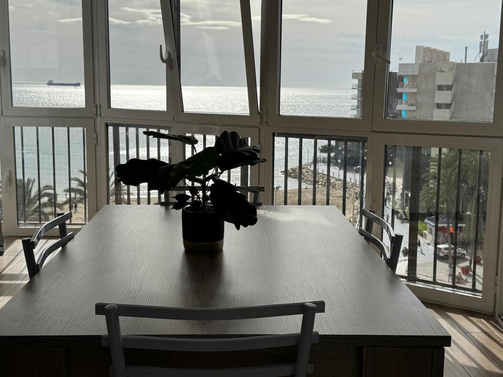 Apartamentos Playa Postiguet Αλικάντε Εξωτερικό φωτογραφία