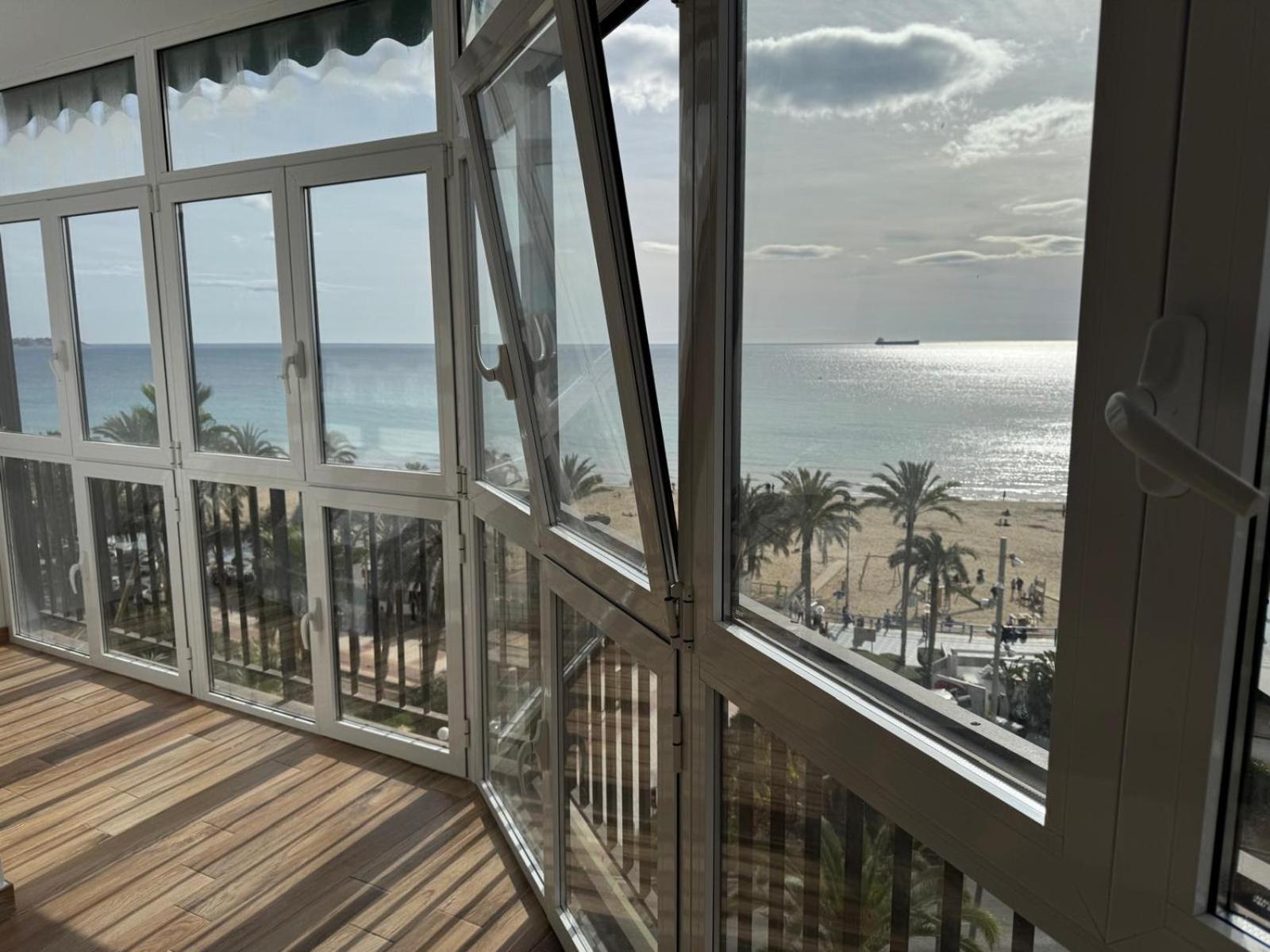 Apartamentos Playa Postiguet Αλικάντε Εξωτερικό φωτογραφία