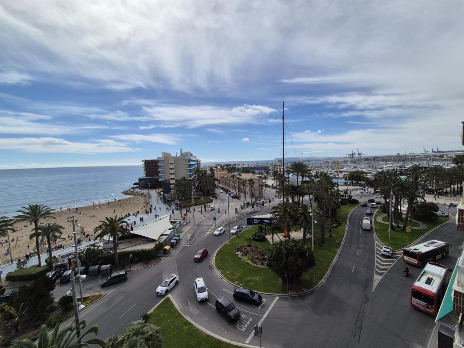 Apartamentos Playa Postiguet Αλικάντε Εξωτερικό φωτογραφία